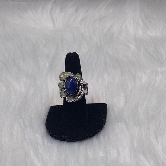 Paparazzi "FairyTale Magic" Blue Ring Stretch Band For Women - Picture 3 of 7